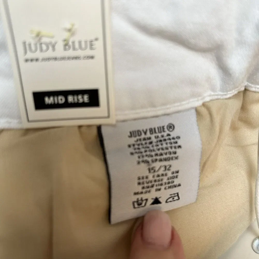 Judy Blue‎ NWT Skinny Fit White Non Distressed Jeans Size 15/32 Style #8460